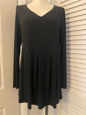 Classic Black “BEPEI”  V-Neck Long-Sleeve Tunic- Size XXL